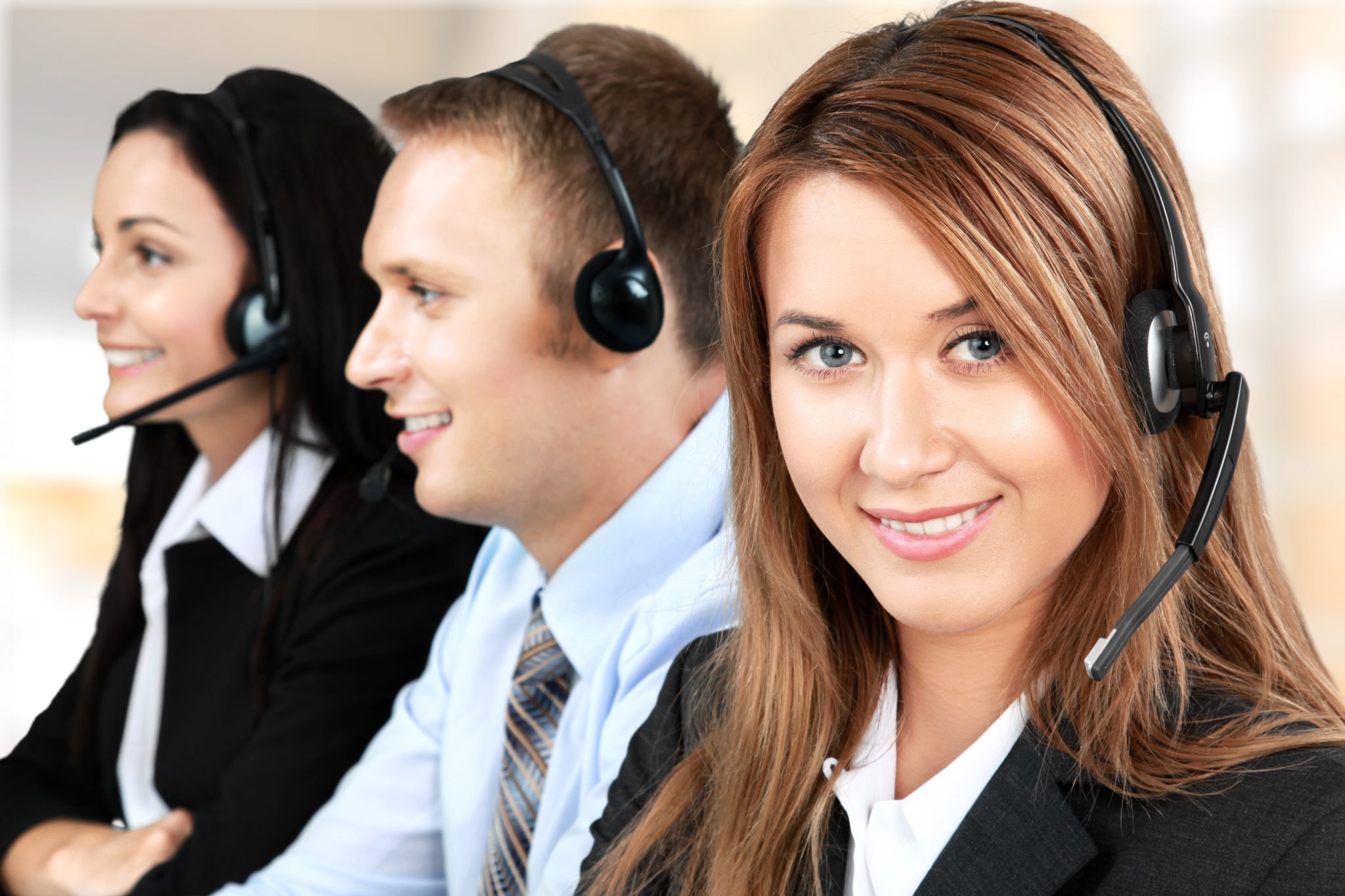 4 Ways a Telephone Answering Service Benefits Your Business