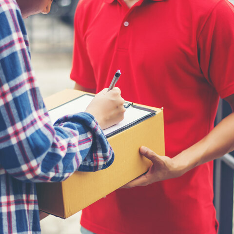 signing of delivery item